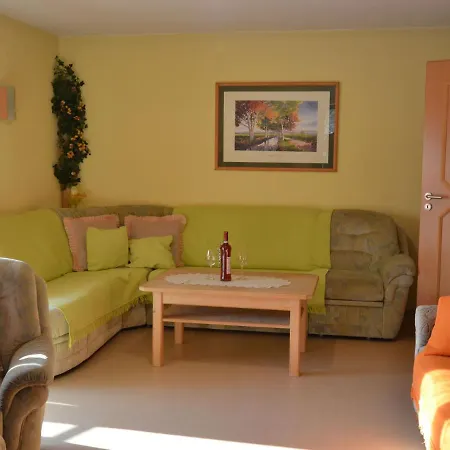 In The Bavarian Forest With Sauna Appartement